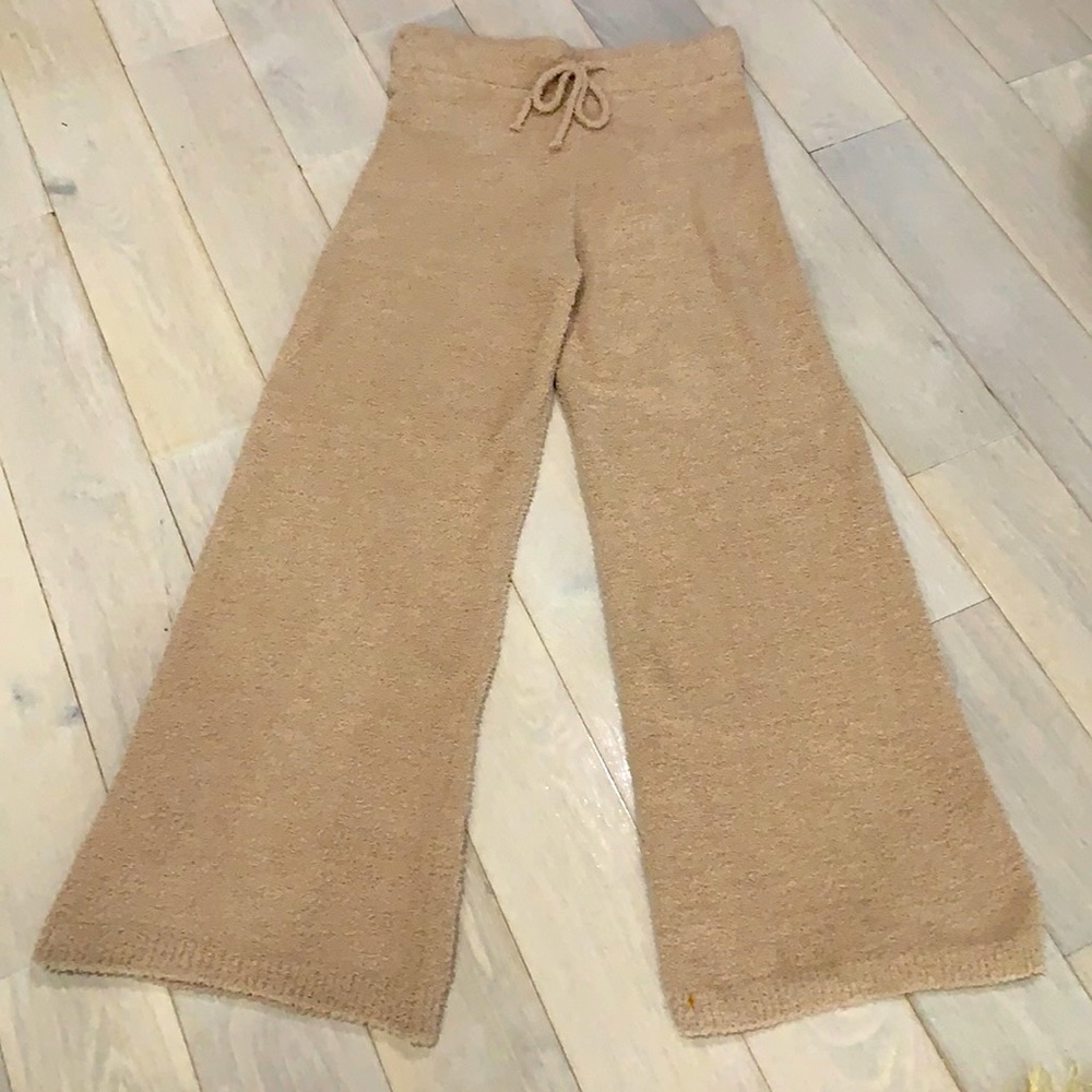 ❤️🌺brand new❤️wide leg knit pants🌸🌸❣️❤️❤️❤️vey nice, soft and warm❣️🌸❣️🌺❤️